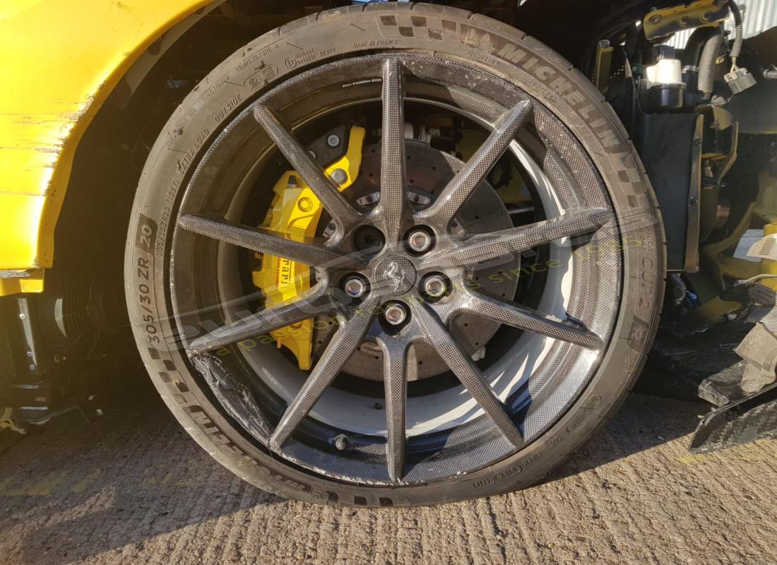 ferrari 488 pista con 482 miglia, in preparazione per lo smantellamento di #16
