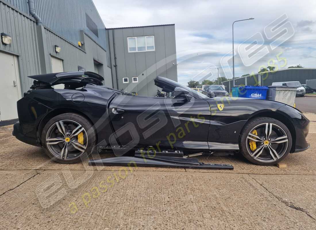 ferrari portofino con 6,500 miles, in preparazione per lo smantellamento di #6