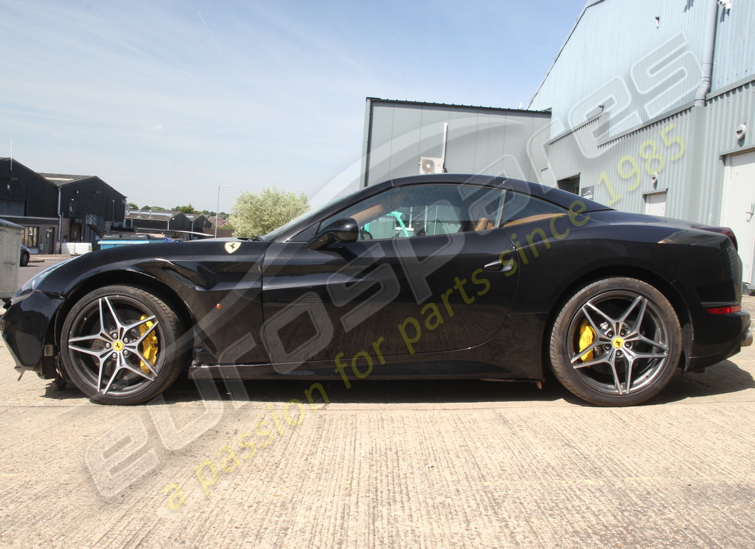 ferrari california t (rhd) con 22426 miglia, in preparazione per lo smantellamento di #2