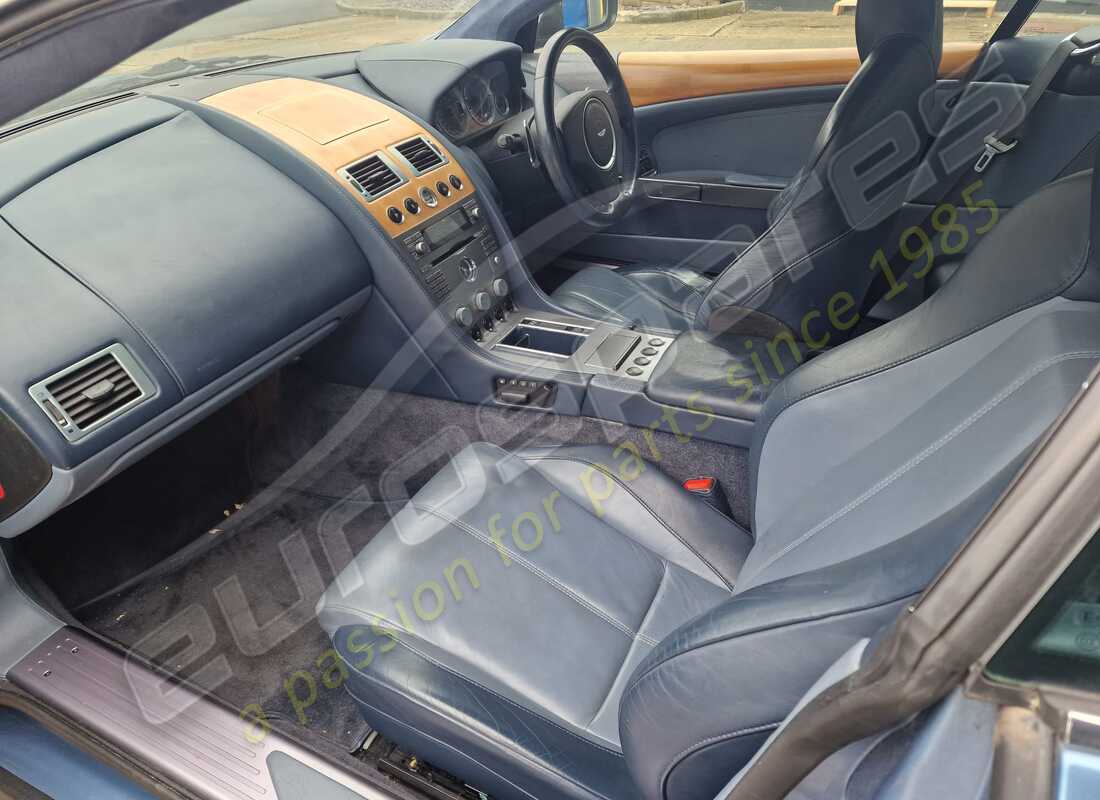 aston martin db9 (2007) con 100,275 miles, in preparazione per lo smantellamento di #10