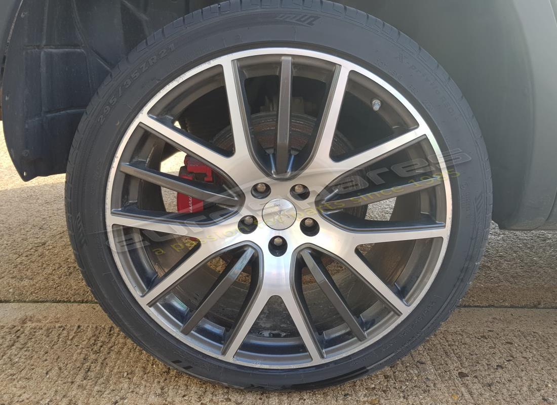 maserati levante (2017) con 39,360 miles, in preparazione per lo smantellamento di #15