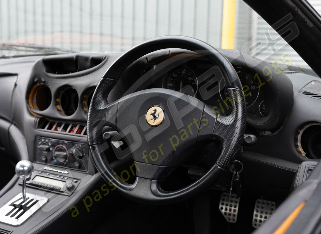 ferrari 550 maranello con 122523, in preparazione per lo smantellamento di #16