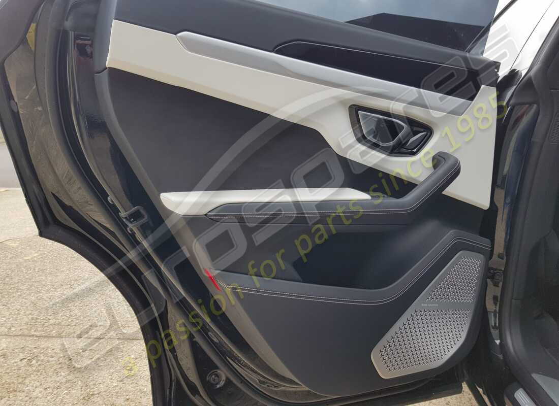 lamborghini urus (2020) con 16,266 miles, in preparazione per lo smantellamento di #15