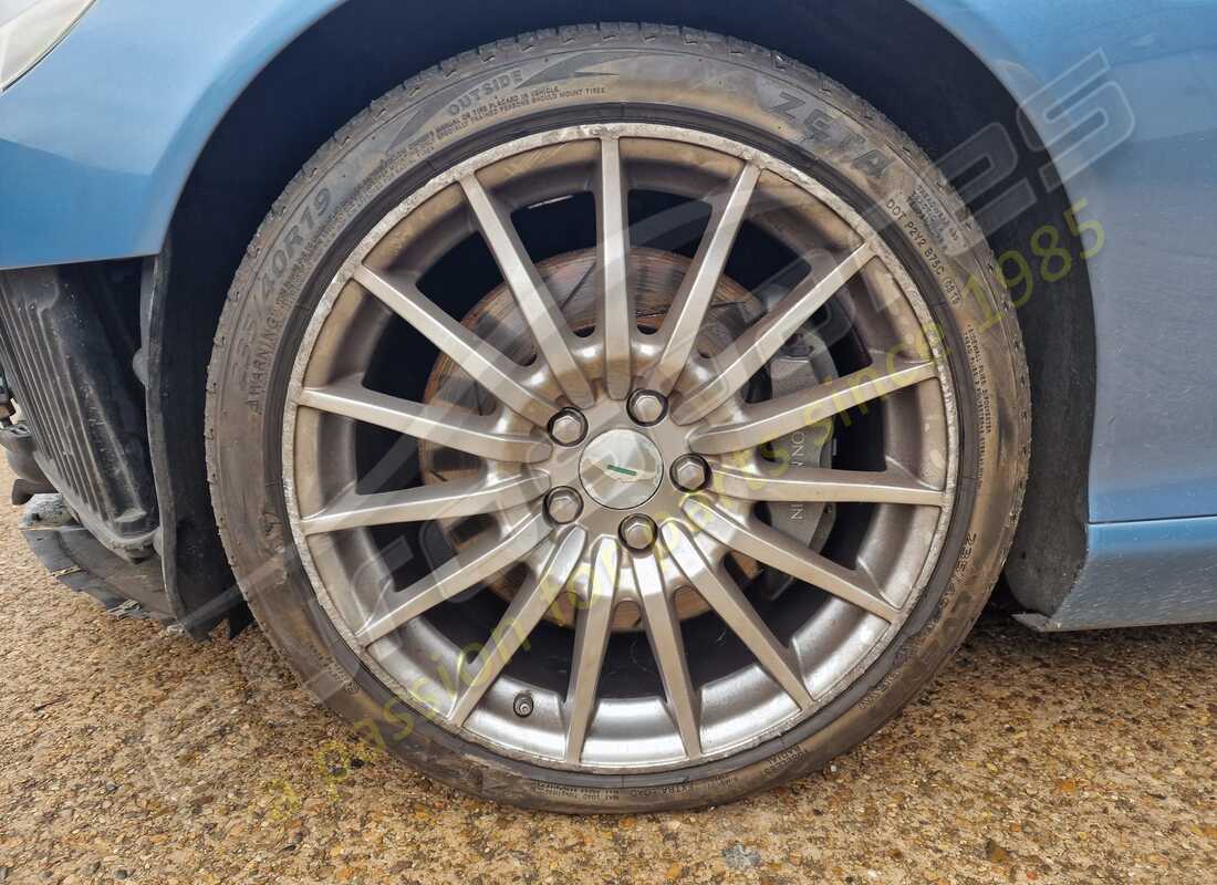 aston martin db9 (2007) con 100,275 miles, in preparazione per lo smantellamento di #18