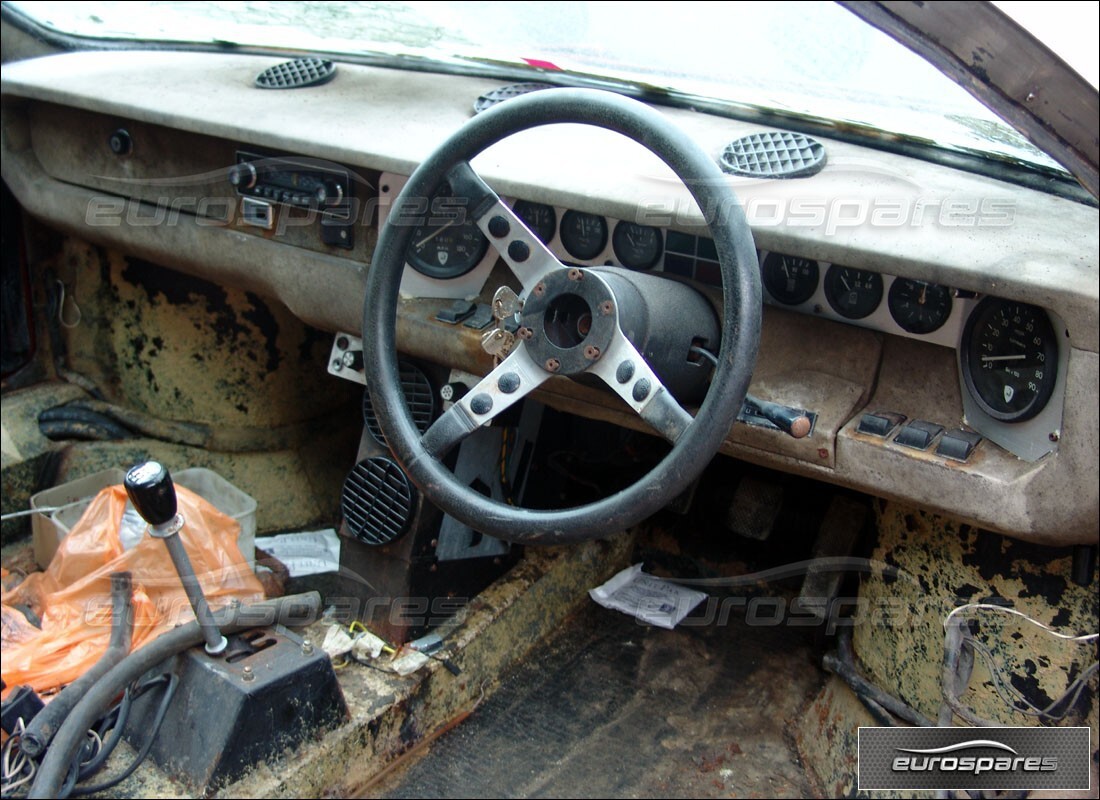 lamborghini urraco p250 / p250s con sconosciuto, in preparazione per lo smantellamento di #4