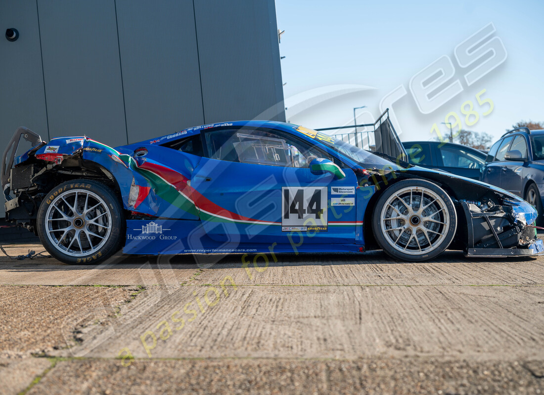 ferrari 458 challenge con 28080 kms, in preparazione per lo smantellamento di #6