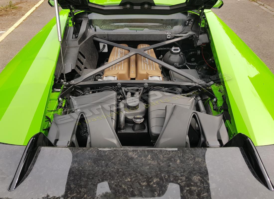 lamborghini performante coupe (2018) con 6,976 miles, in preparazione per lo smantellamento di #13