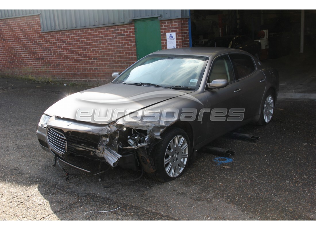 maserati qtp. (2005) 4.2 in preparazione per lo smantellamento presso eurospares