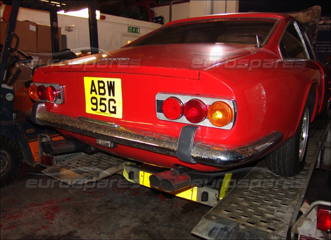 ferrari 365 gt 2+2 (mechanical) con sconosciuto, in preparazione per lo smantellamento di #9