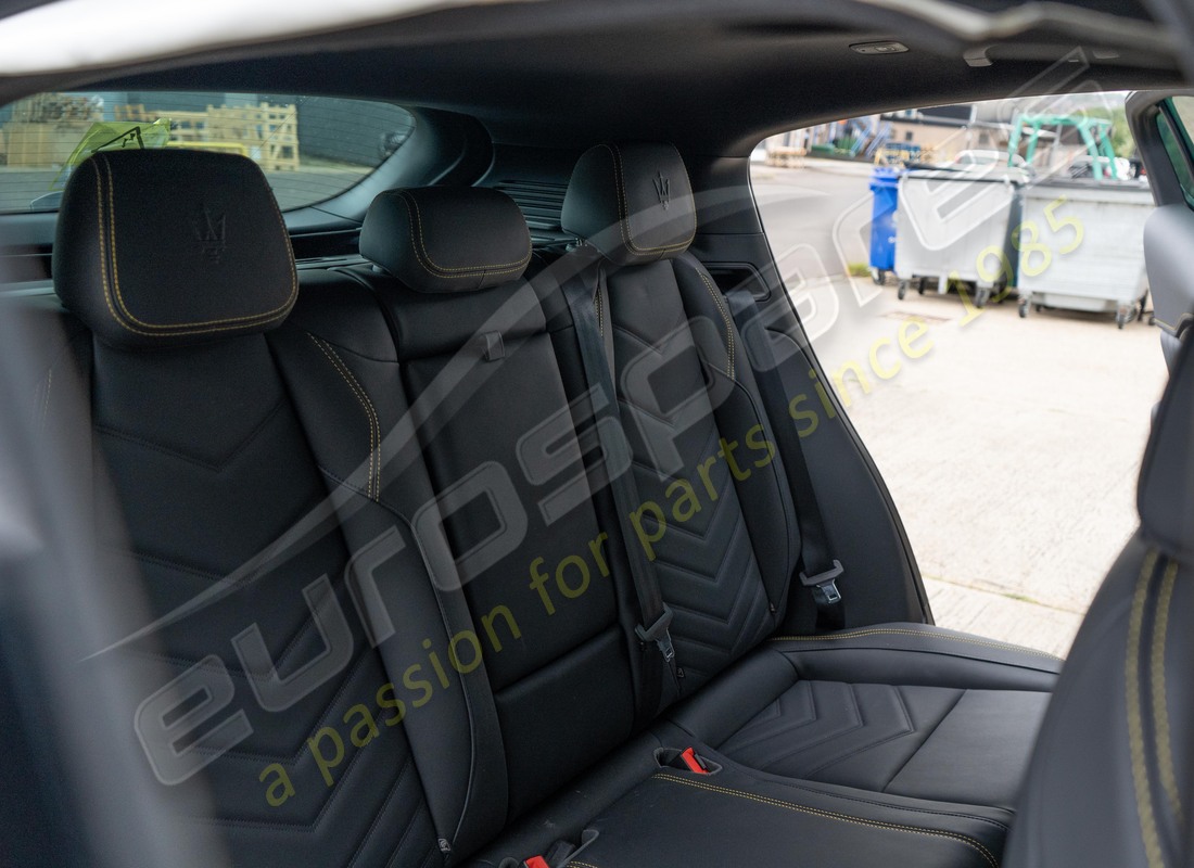 maserati grecale modena (2023) con 3233, in preparazione per lo smantellamento di #14