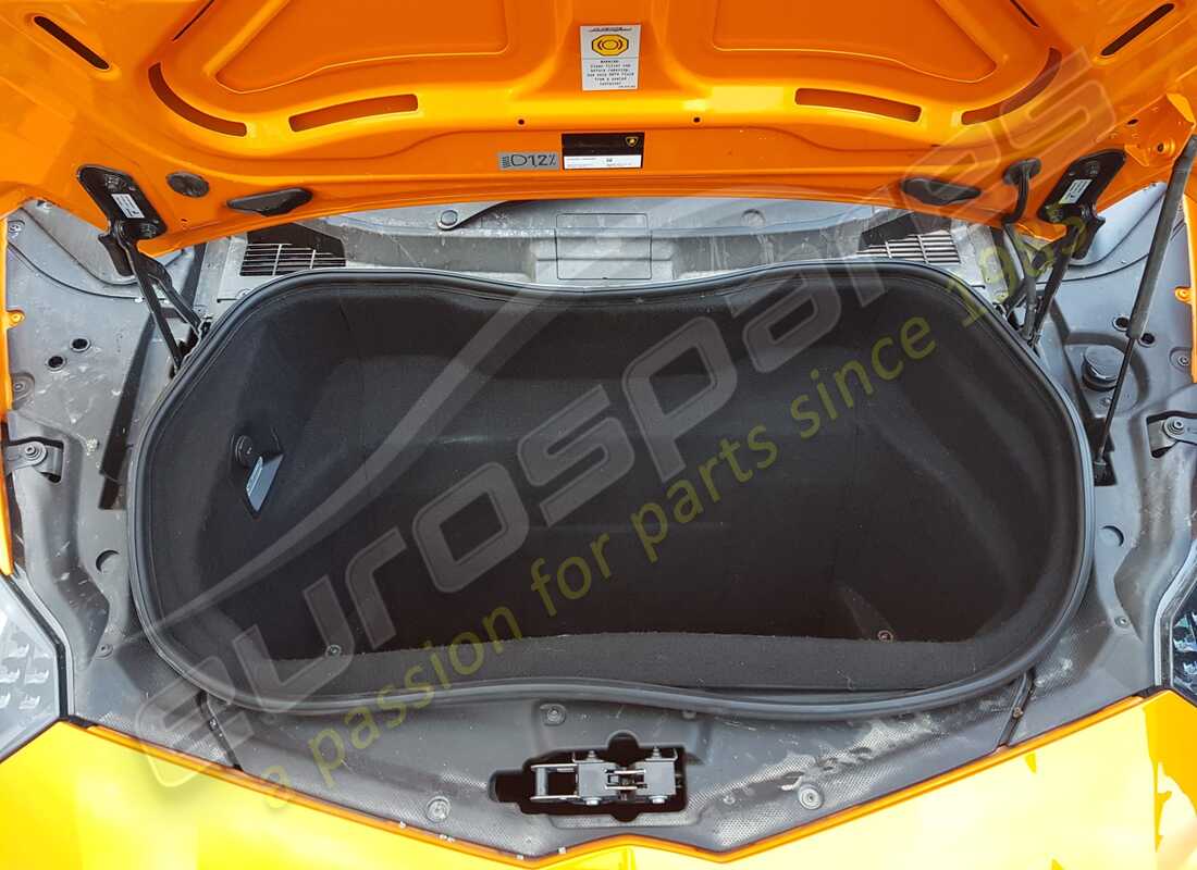 lamborghini 2018 (lp740-4 s coupe) con 11,442 miles, in preparazione per lo smantellamento di #12