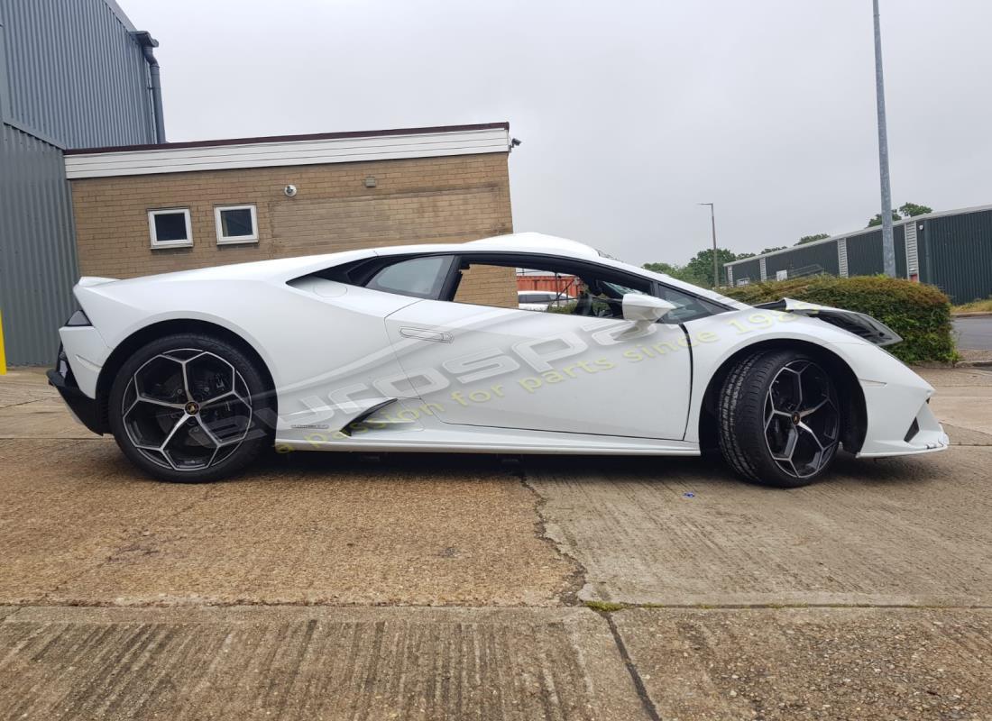 lamborghini evo coupe (2020) con 5,552 miles, in preparazione per lo smantellamento di #6