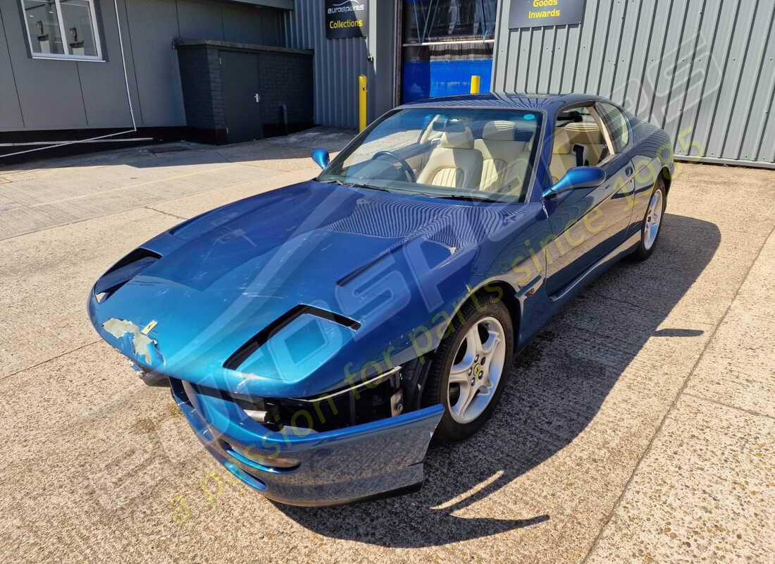 ferrari 456 gt/gta in preparazione per lo smantellamento presso eurospares