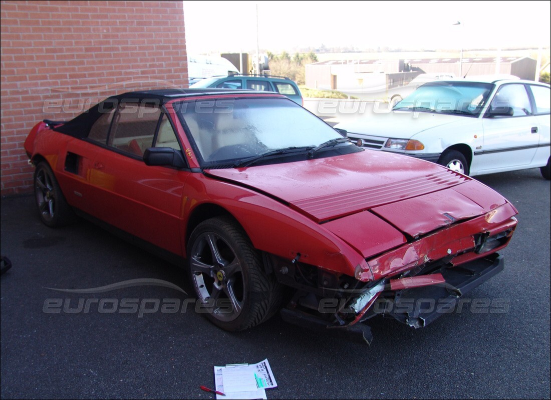 ferrari mondial 3.4 t coupe/cabrio con 26,262 miles, in preparazione per lo smantellamento di #9