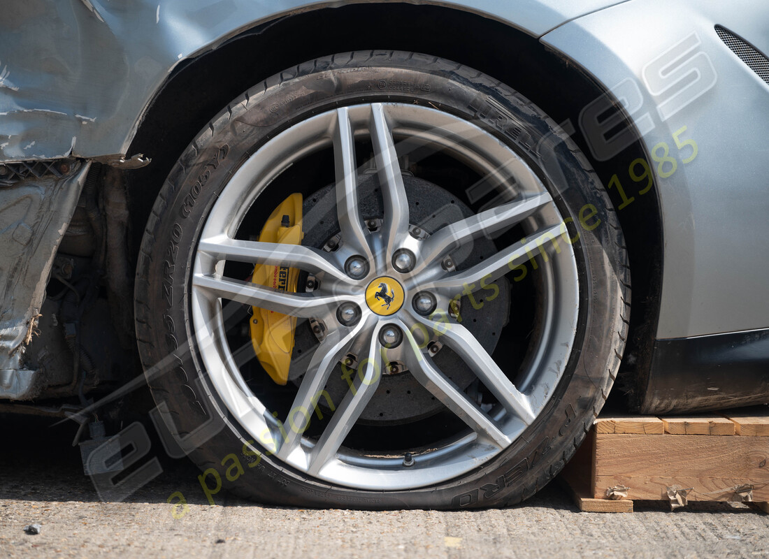 ferrari ff (rhd) con 50305, in preparazione per lo smantellamento di #29