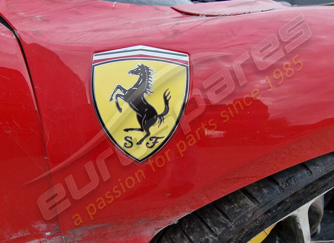 ferrari 296 gts con 2525 miglia, in preparazione per lo smantellamento di #22