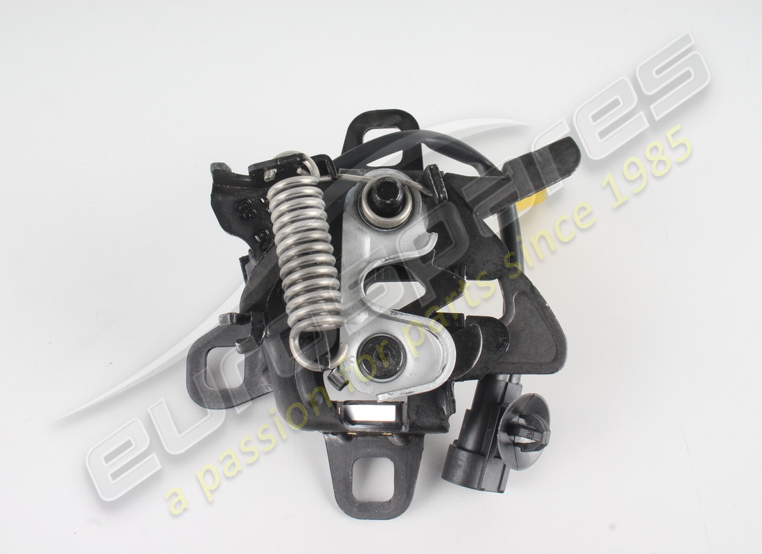 nuova maserati serratura del cofano. numero parte 670152937 (2)