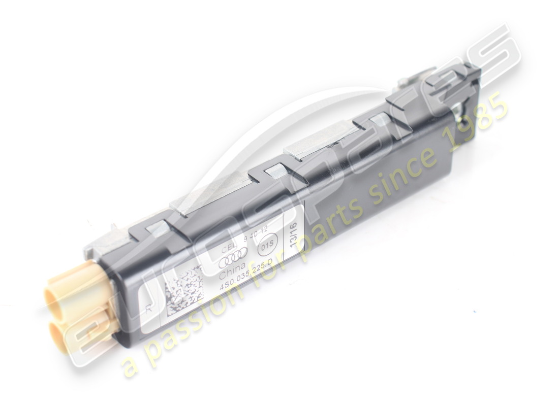 AMPLIFICATORE D'ANTENNA FM/DAB ECE Lamborghini USATO. NUMERO PARTE 4S0035225D (1)