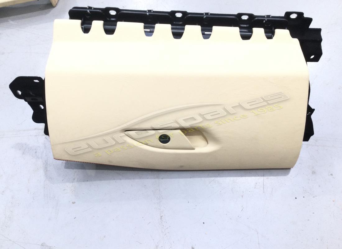 USATO Ferrari SPORTELLO VANO CASSETTO COMPLETO . NUMERO PARTE 884711 (1)