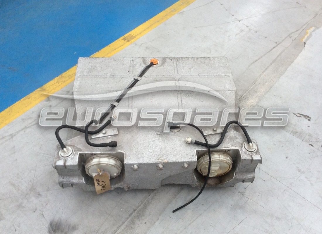 serbatoio carburante ferrari usato. numero parte 185442 (1)