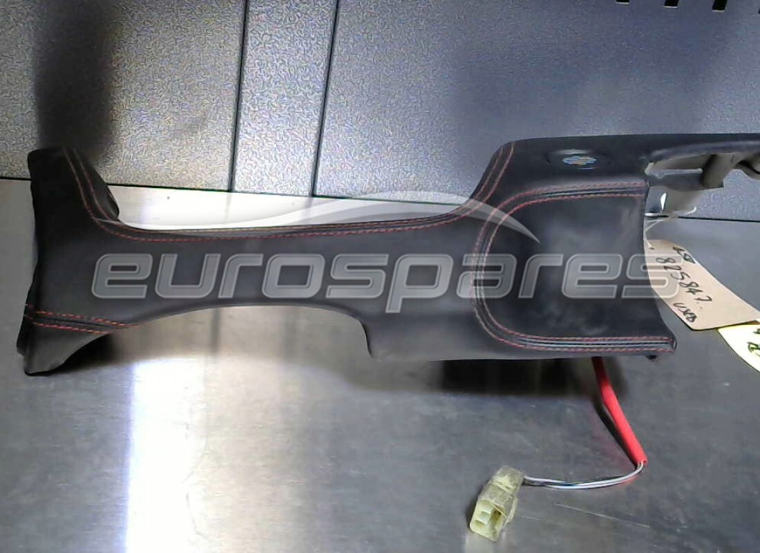 USATO Ferrari PANNELLO CENTRALE INFERIORE. NUMERO PARTE 825847.. (1)