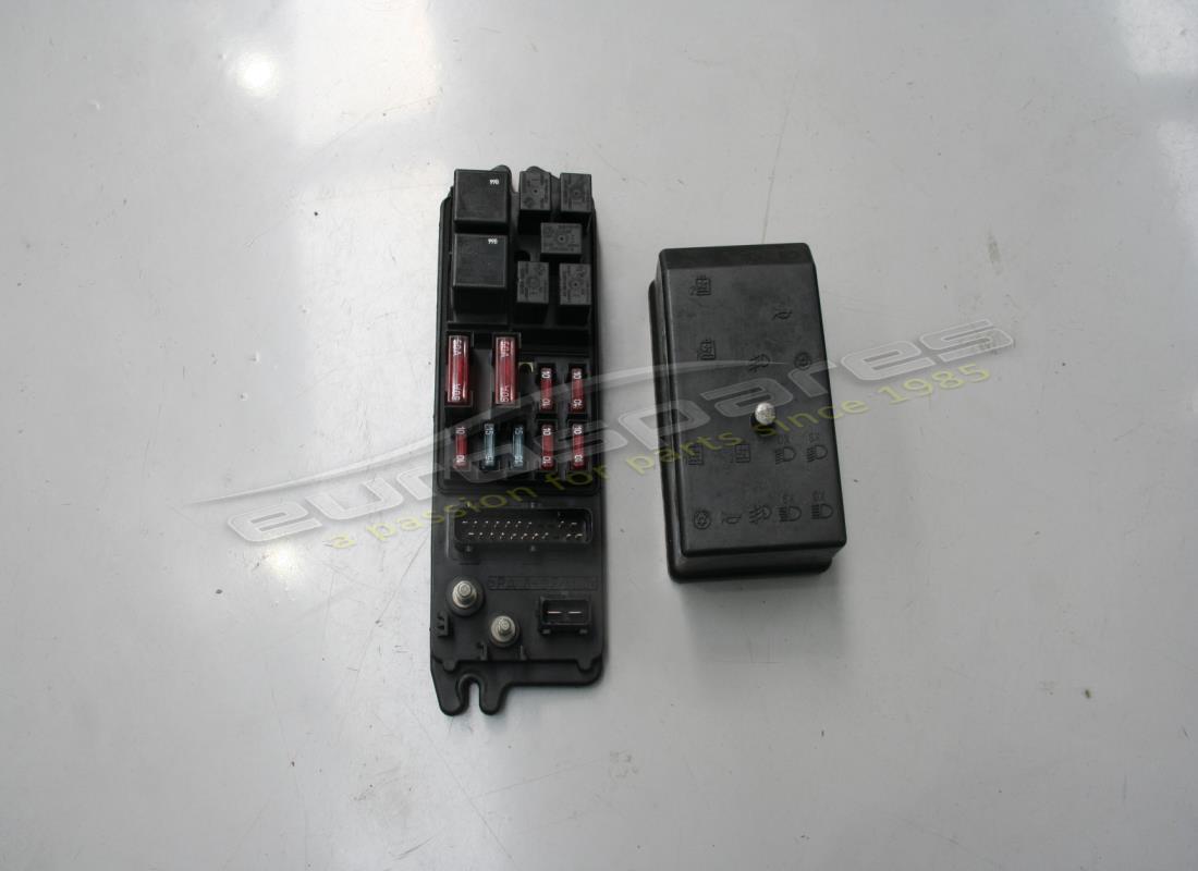 USATO Maserati COMPONENTE MOTORE RH CENTRALINA 8248 . NUMERO PARTE 373330178 (1)