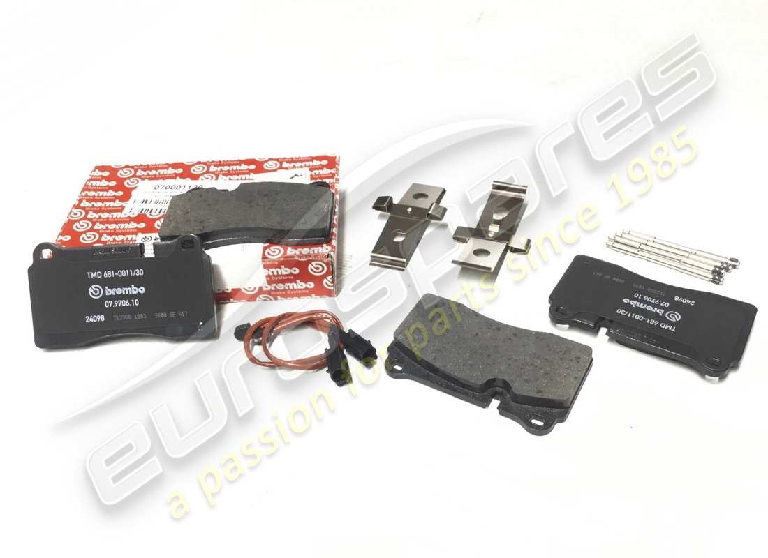nuovo ferrari kit di pastiglie posteriori carbonio ceramica. numero parte 70001120 (1)
