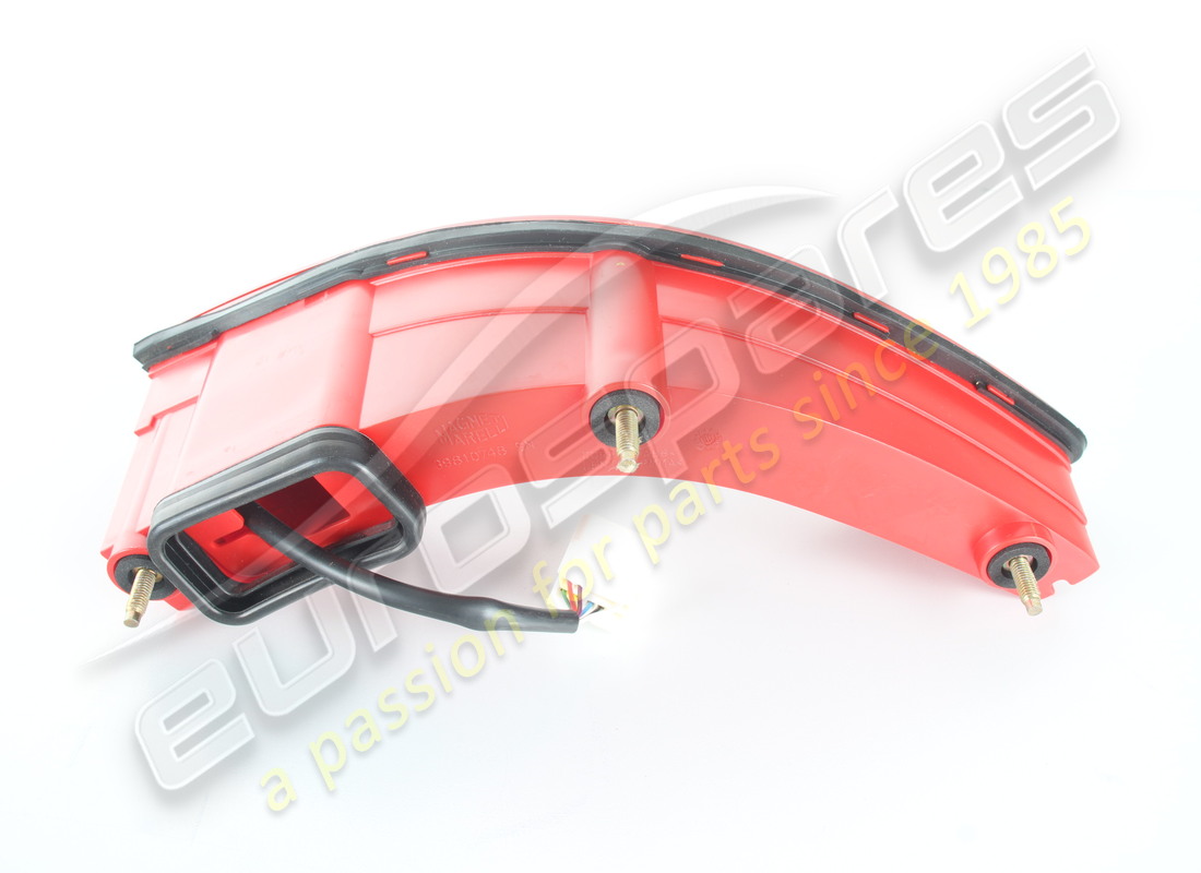 nuovo maserati faro posteriore sx con led fisso. numero parte 383100137 (2)