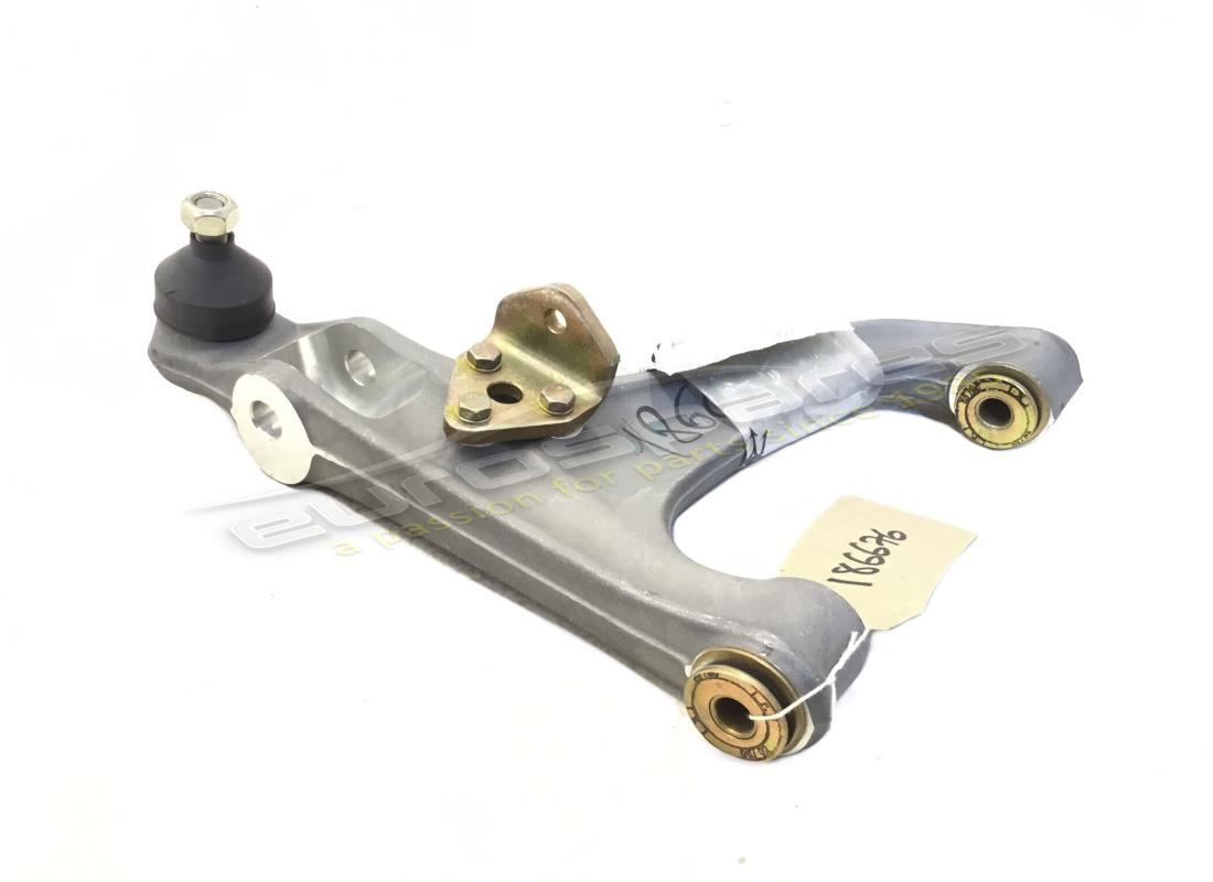 nuova maserati sospensione anteriore. leva inferiore sx a. codice parte 186676 (1)