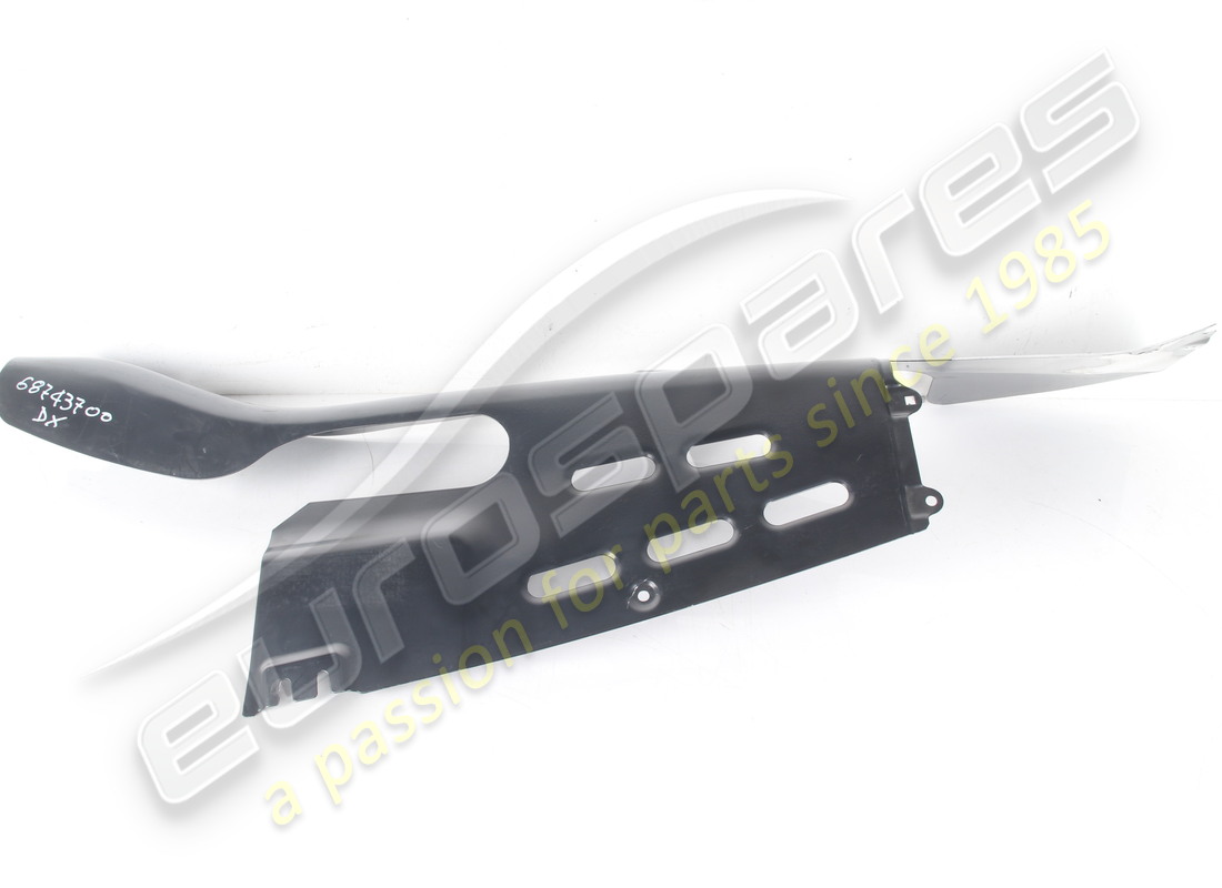 usato ferrari scudo sx fisso. numero parte 66155700 (2)