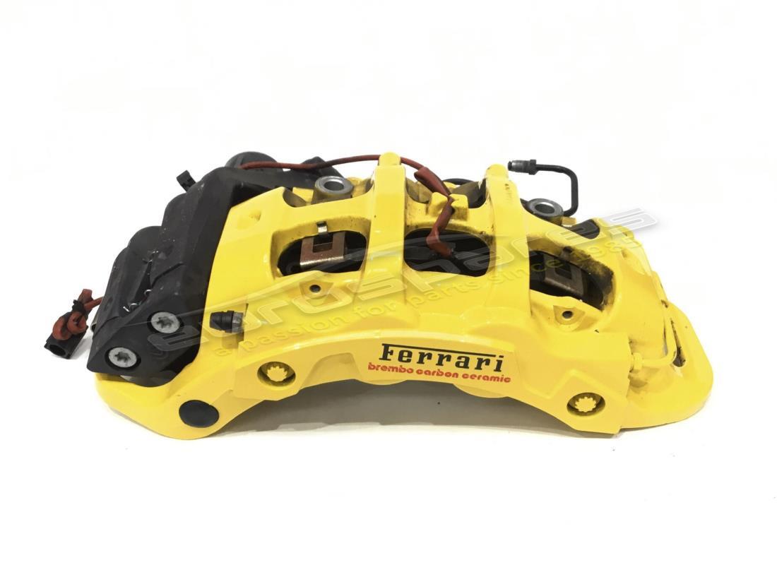 PINZA POSTERIORE DESTRA Ferrari USATA CON PASTIGLIE. NUMERO PARTE 879846 (1)