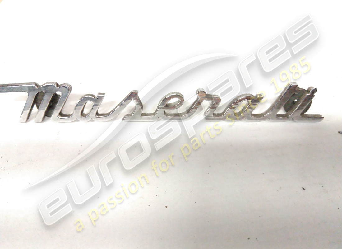 maserati chrome script usato. numero parte 107bv57591 (1)
