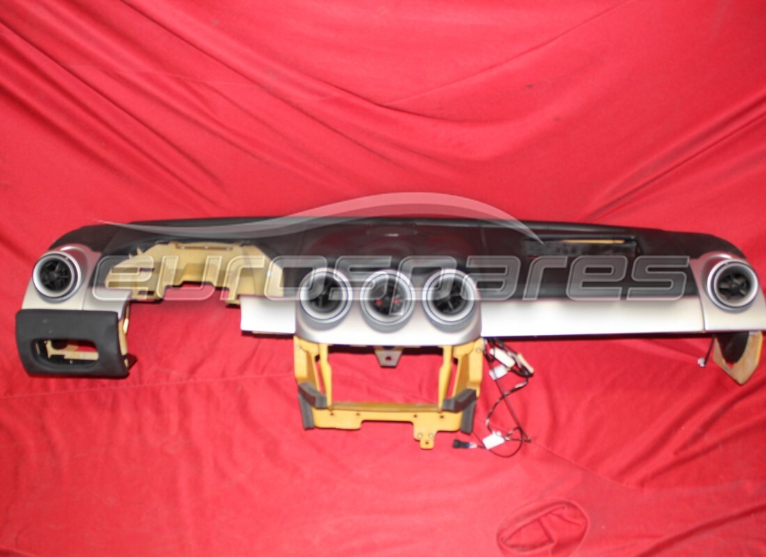 USATA Ferrari SOTTOSTRUTTURA CRUSCOTTO SUPERIORE. NUMERO PARTE 671561.. (1)