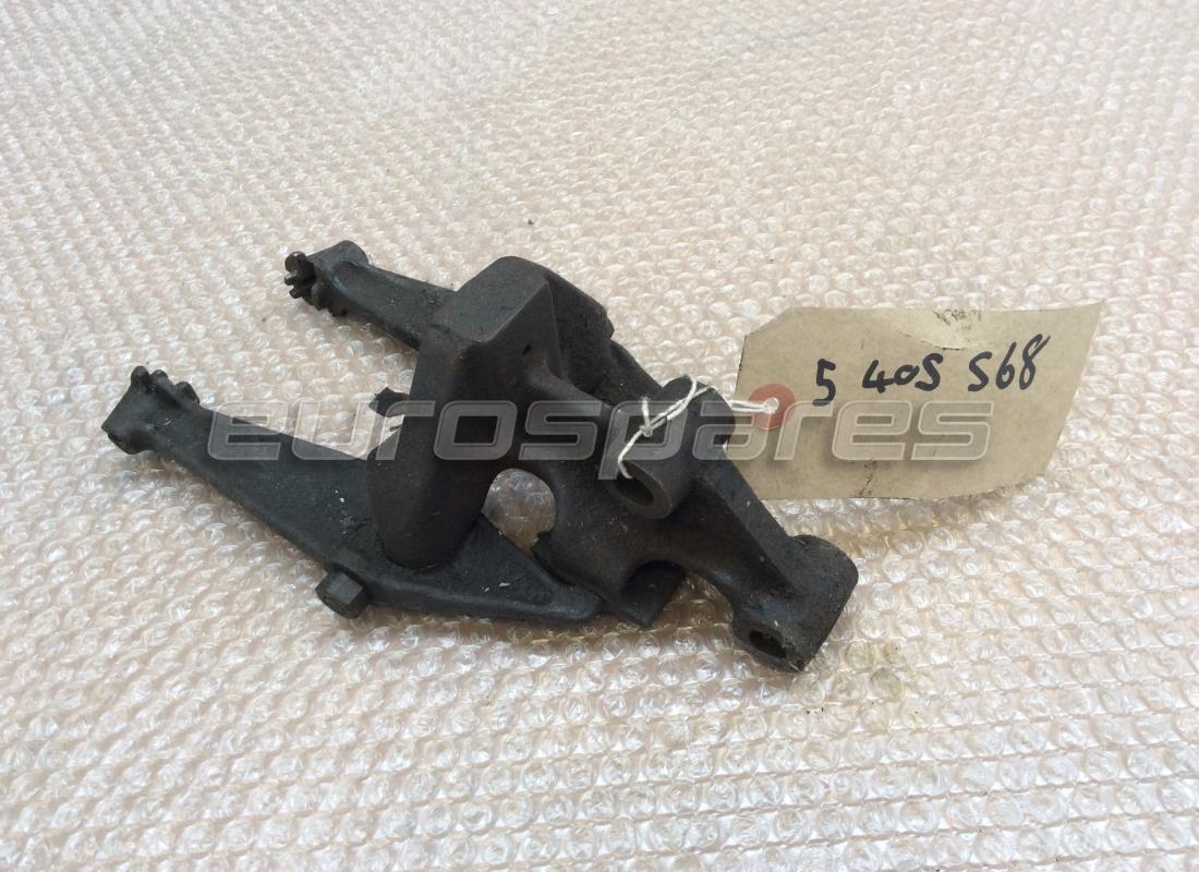 SUPPORTO Maserati USATO. NUMERO PARTE 5405568 (1)