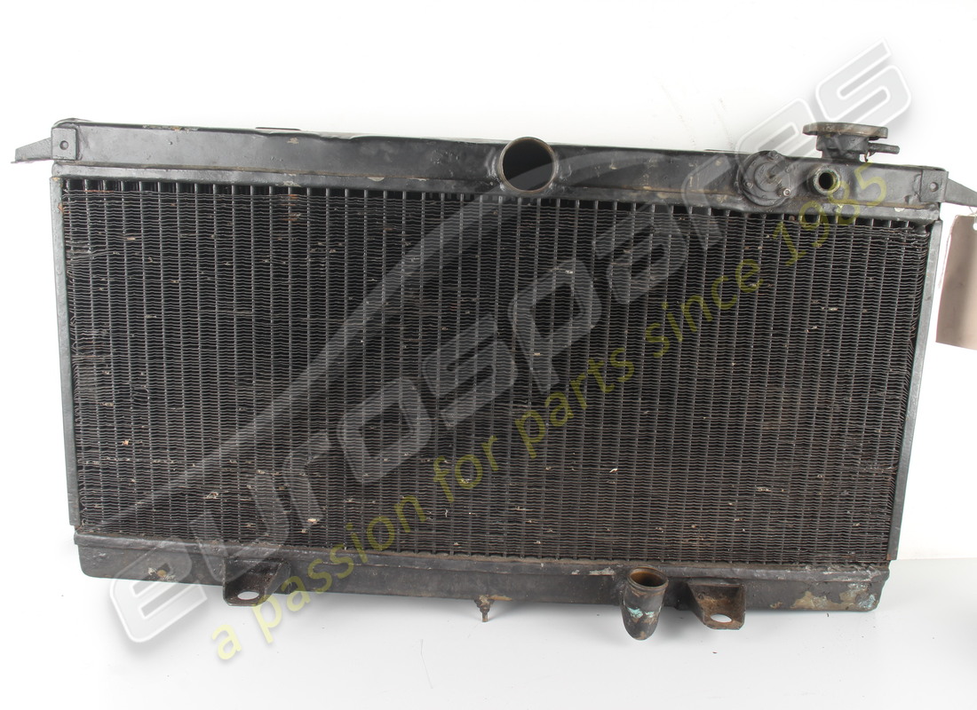 RADIATORE ACQUA Lamborghini USATO. NUMERO PARTE 001710466 (1)