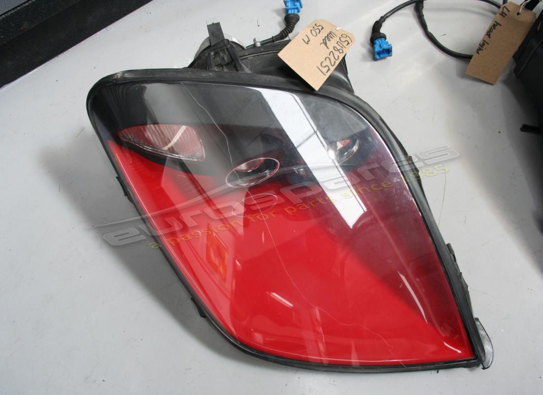 FARO ANTERIORE DESTRO USATO Ferrari (RHD) - ROSSO CORSA [ROSSO] . NUMERO PARTE 65482251 (1)