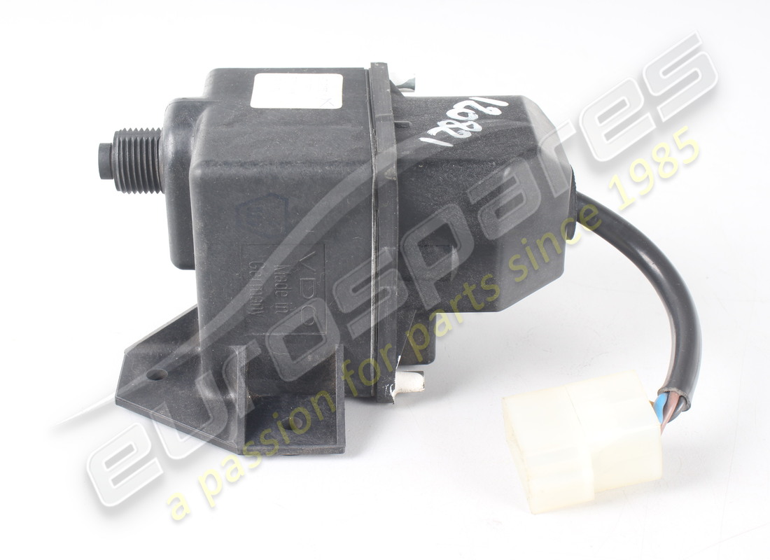 NEW FERRARI SPEEDO SENSOR. PART NUMBER 120821 (3) new ferrari speedo sensor. part number 120821 (3)