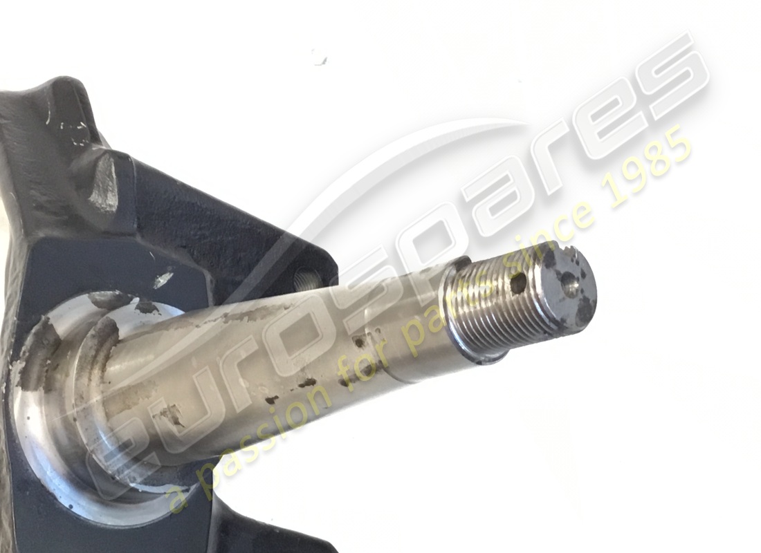 nuovo ferrari fuso anteriore sinistro. numero parte 104590 (2)
