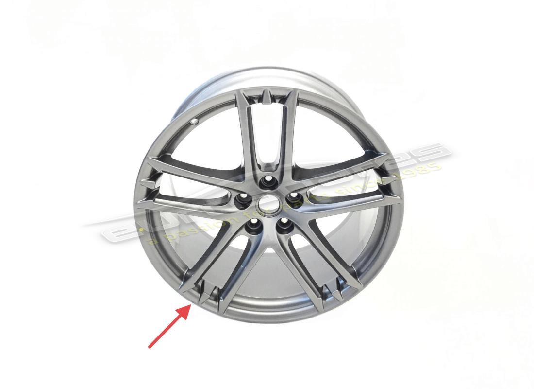 NUOVA (ALTRA) Maserati RUOTA POSTERIORE . NUMERO PARTE 83078508 (1)
