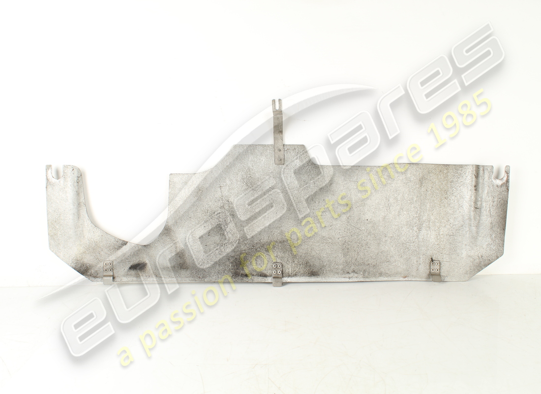 scudo ferrari usato. numero parte 168374 (1)