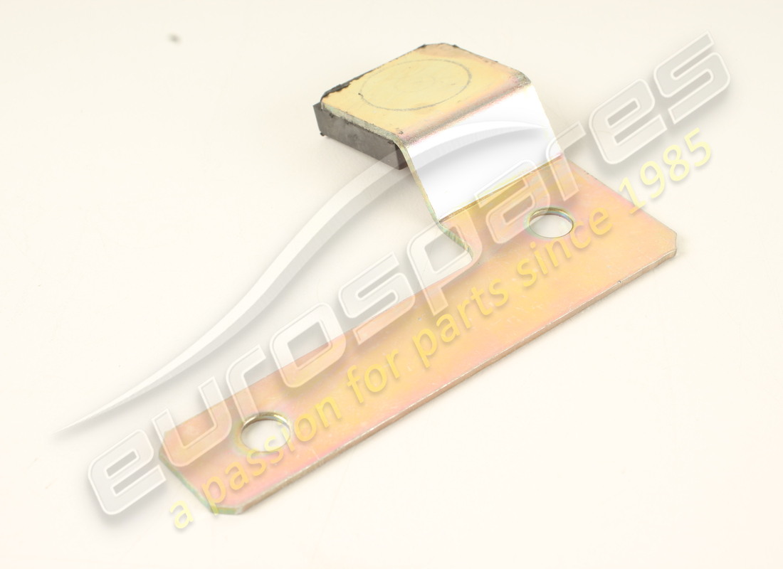 nuovo maserati staffa completa dx per radiatore acqua dx numero parte 384000144 (3)