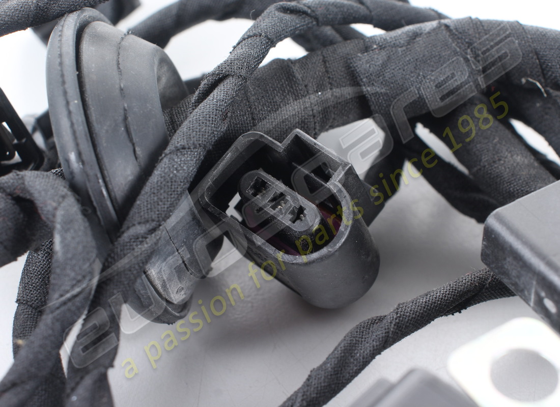 NUOVO FERRARI CAVO PARAURTI CON PARCHEGGIO SE. NUMERO PARTE 217830 (2) nuovo ferrari cavo paraurti con parcheggio se. numero parte 217830 (2)