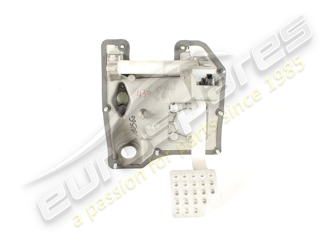 SUPPORTO PEDALE Ferrari USATO. NUMERO PARTE 176464 (1)