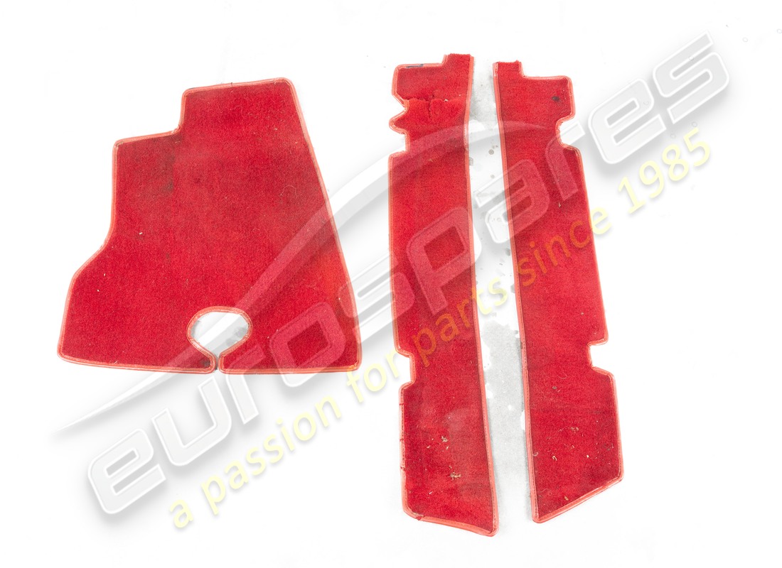 set di tappeti anteriori sinistro e destro ferrari usati. numero parte 95999641a (16)