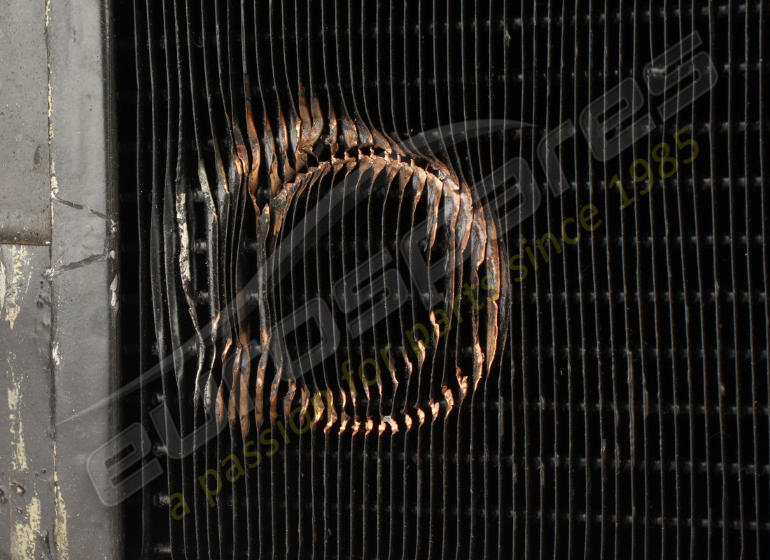 nuovo ferrari radiatore acqua 512 bb lm originale. numero parte 109654 (2)