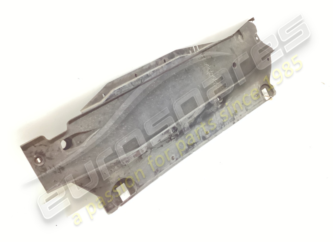 usato ferrari bot aereodinamico centrale sx usato. numero parte 64678900 (2)