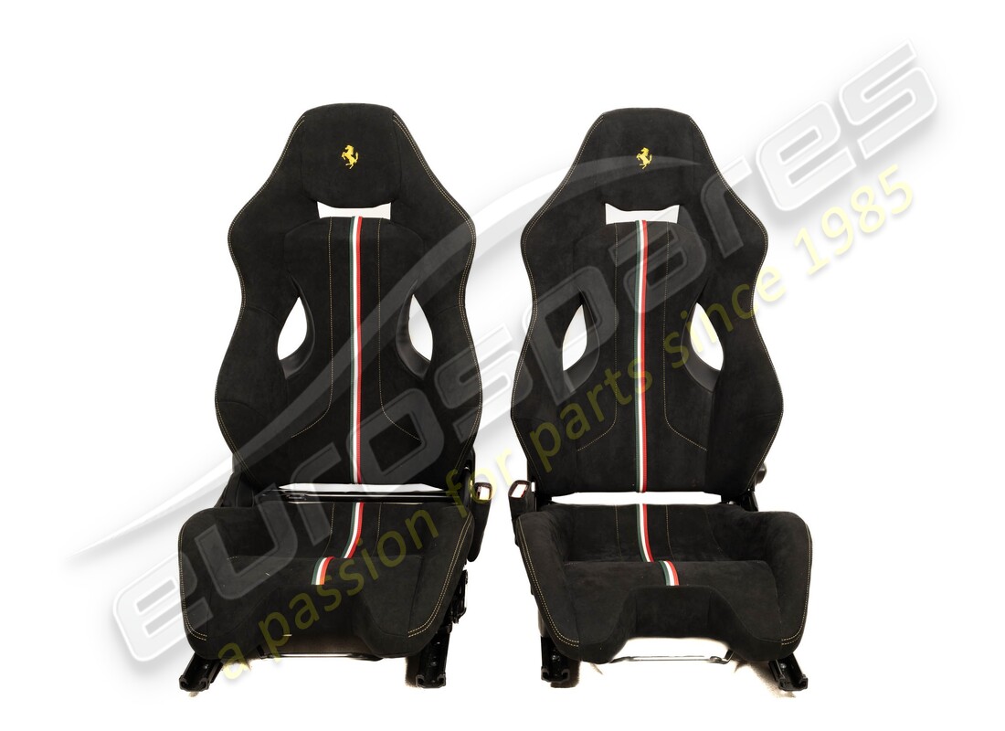 usato ferrari 488 pista rhd nero racing posti a sedere. numero parte 781201000 (1)