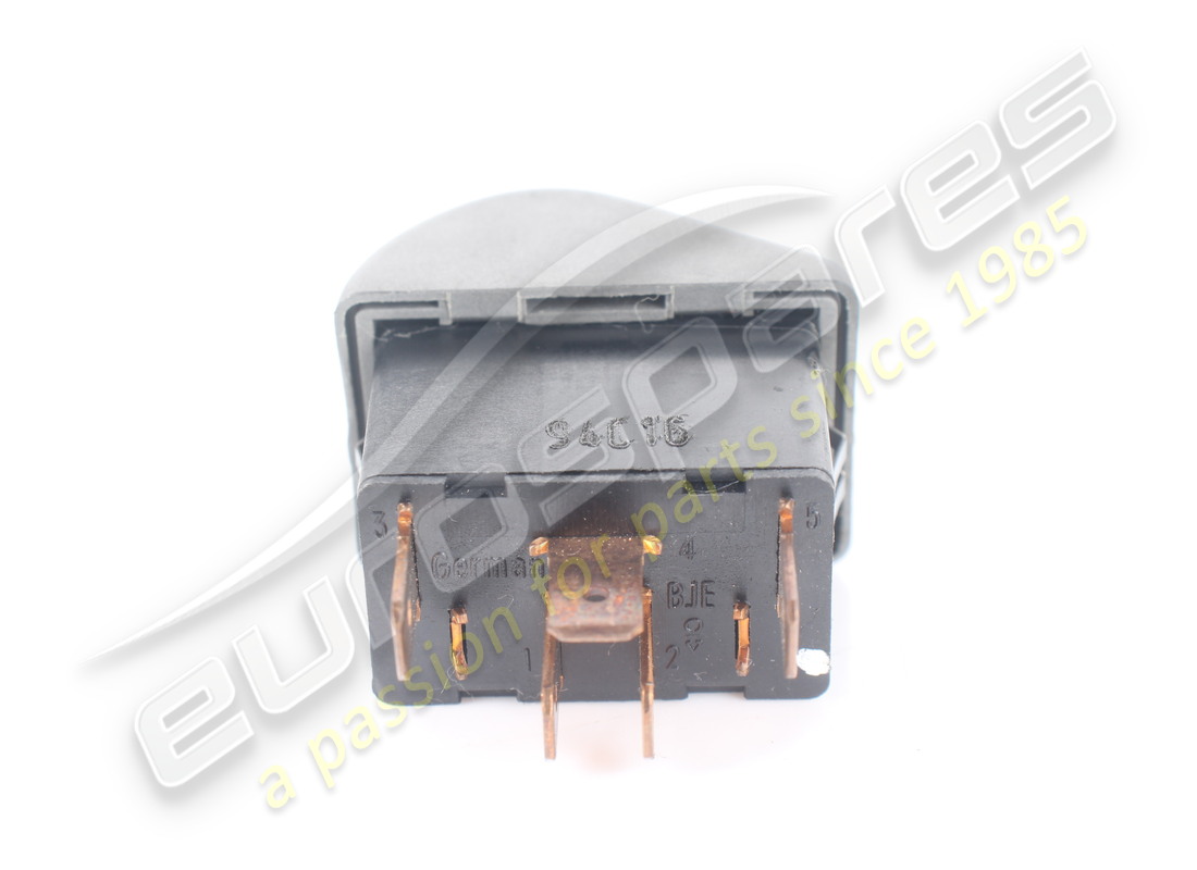 INTERRUTTORE FERRARI USATO. NUMERO PARTE 153083 (3) interruttore ferrari usato. numero parte 153083 (3)