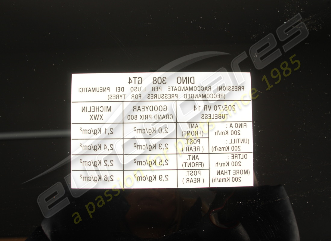 nuovo ferrari 308 gt4 adesivo pressione pneumatici. numero parte fst016 (1)
