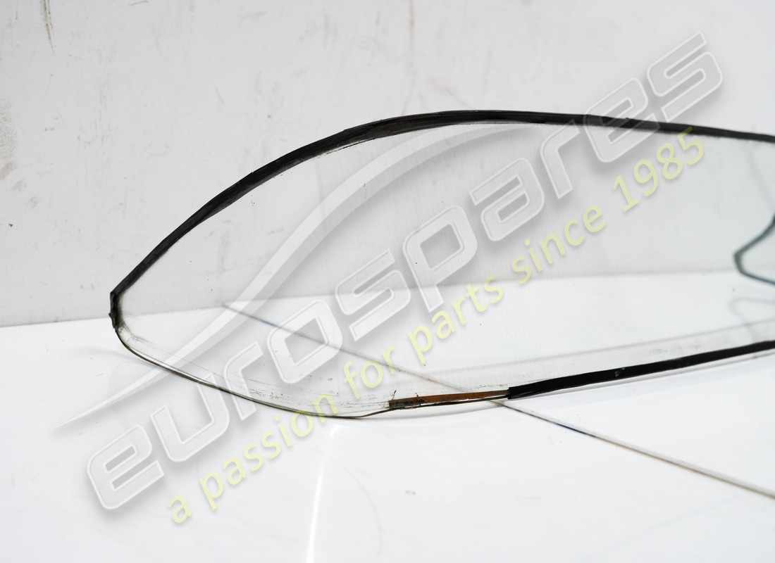 ferrari lunotto posteriore usato. numero parte 61896400 (2)